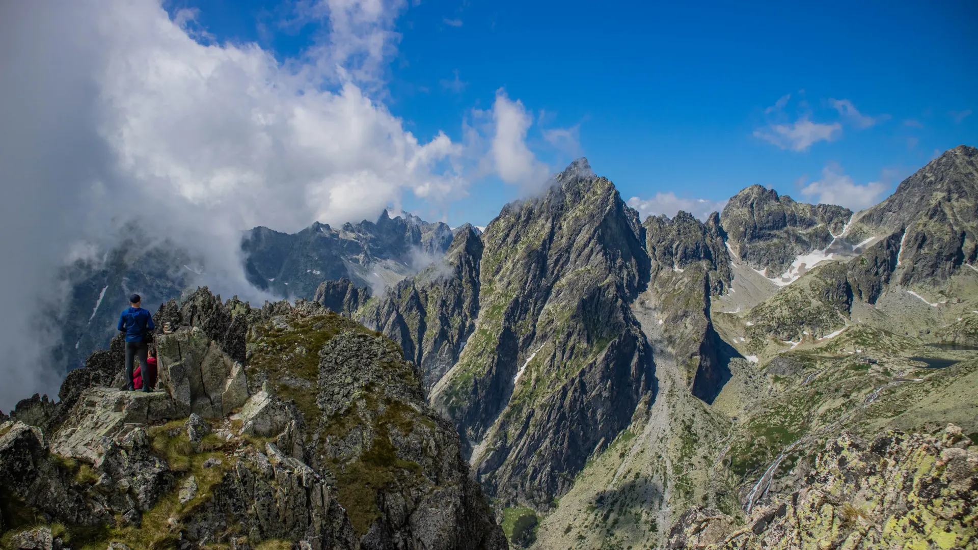 Panorama Tatr Wysokich z granitowymi szczytami